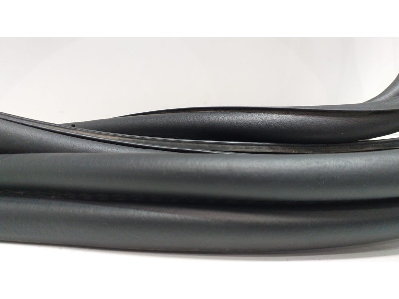 Recambio de goma contorno para bmw serie 6 coupe (e63) 630i referencia OEM IAM 7008802 54487 