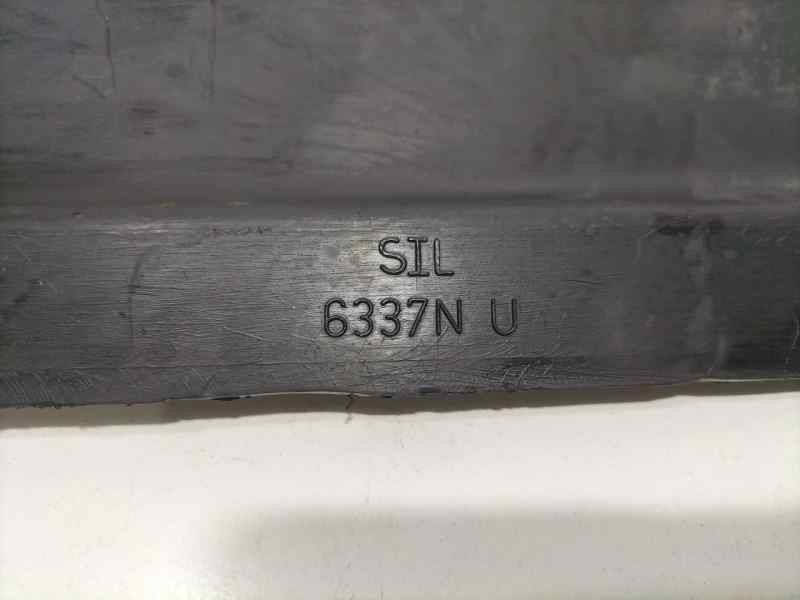Recambio de molduras delanteras para tata telcoline 4x4 pick up referencia OEM IAM D/483DLTC49 82105 