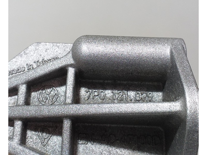 Recambio de soporte radiador para porsche cayenne (typ 92aa) gts referencia OEM IAM 7P0121079 66215 