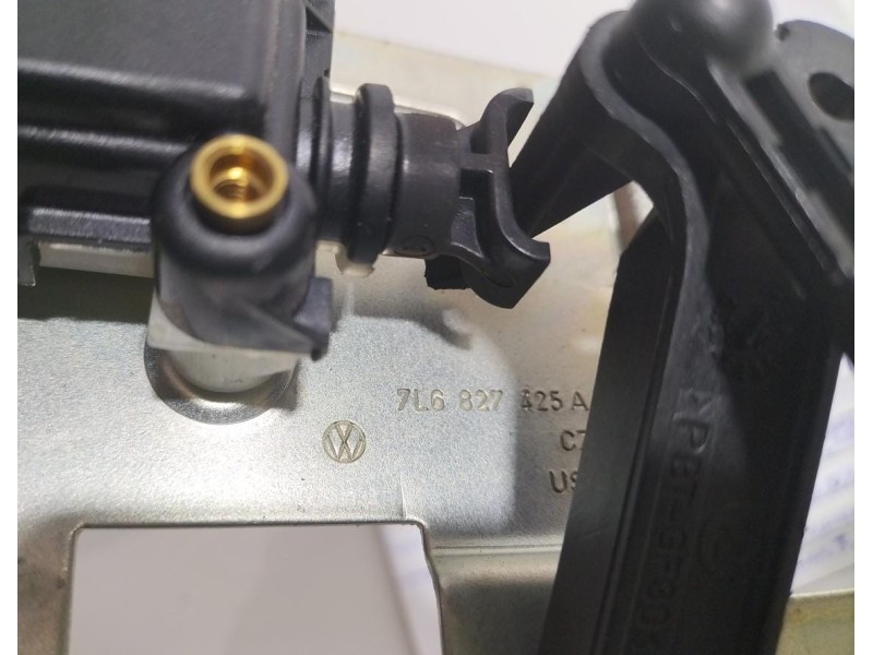 Recambio de motor cierre centralizado porton para volkswagen touareg (7l6) tdi v6 +motion referencia OEM IAM 7L6827425A 77969 