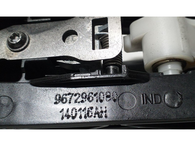 Recambio de maneta exterior trasera derecha para peugeot 208 style referencia OEM IAM 9672961080 58469 