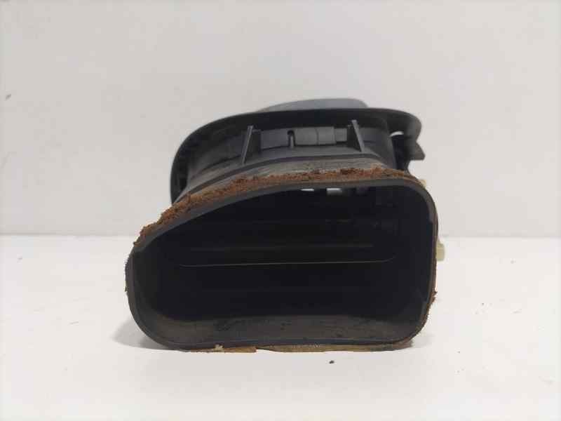 Recambio de rejilla aireadora para peugeot 206 berlina xt referencia OEM IAM 9632184877 82113 
