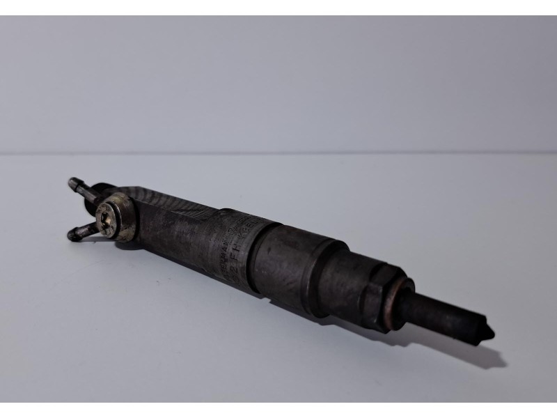 Recambio de inyector para audi a6 avant (c4) 2.5 tdi cat (ael) referencia OEM IAM 046130201E 75695 R