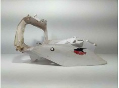 Recambio de molduras traseras para honda cr 125 cross 2015 referencia OEM IAM  86698 