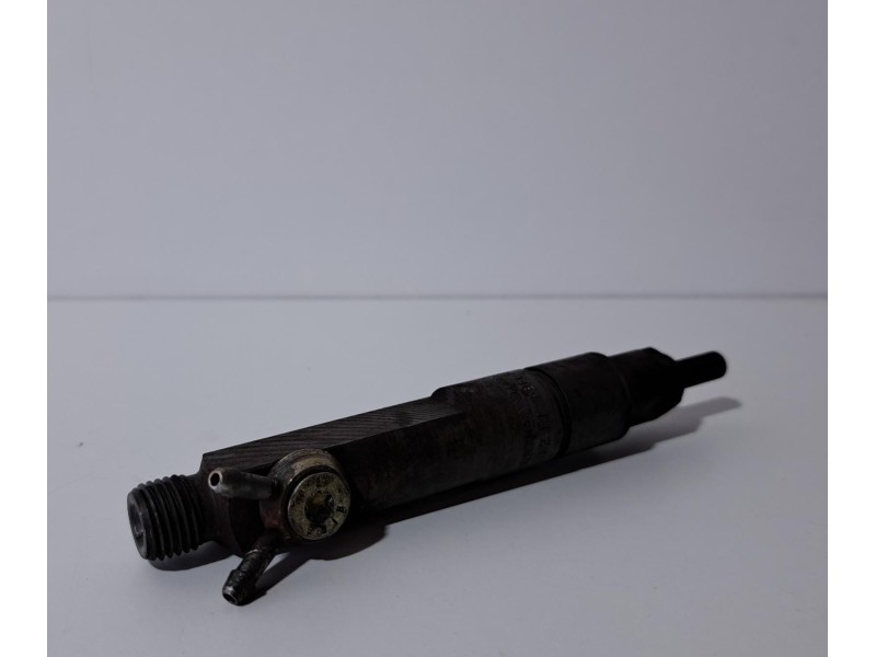 Recambio de inyector para audi a6 avant (c4) 2.5 tdi cat (ael) referencia OEM IAM 046130201E 75695 R