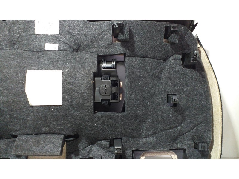 Recambio de guarnecido porton trasero para porsche cayenne (typ 92aa) gts referencia OEM IAM 7P5867601 66221 