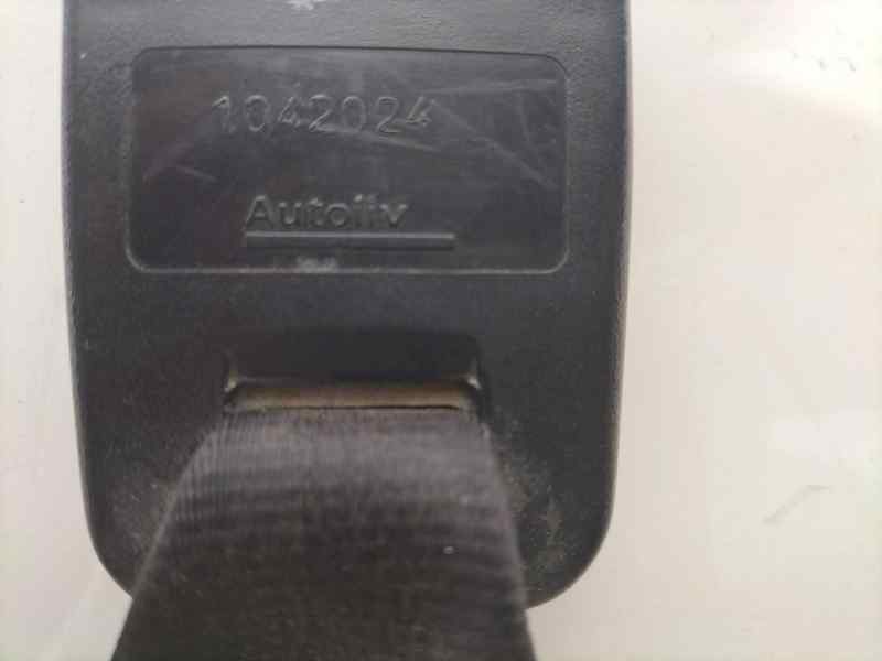 Recambio de cinturon seguridad trasero derecho para peugeot 206 berlina xt referencia OEM IAM KFW 82115 
