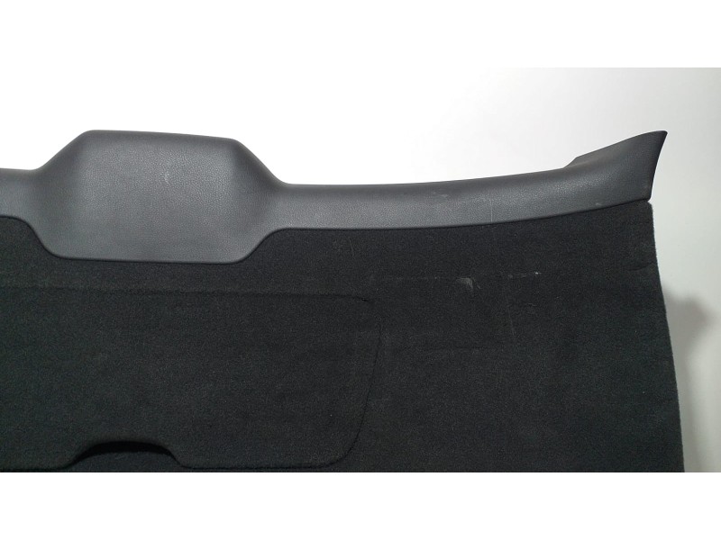 Recambio de guarnecido porton trasero para porsche cayenne (typ 92aa) gts referencia OEM IAM 7P5867601 66221 