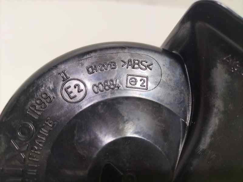 Recambio de claxon para peugeot 206 berlina xt referencia OEM IAM E200884 82117 