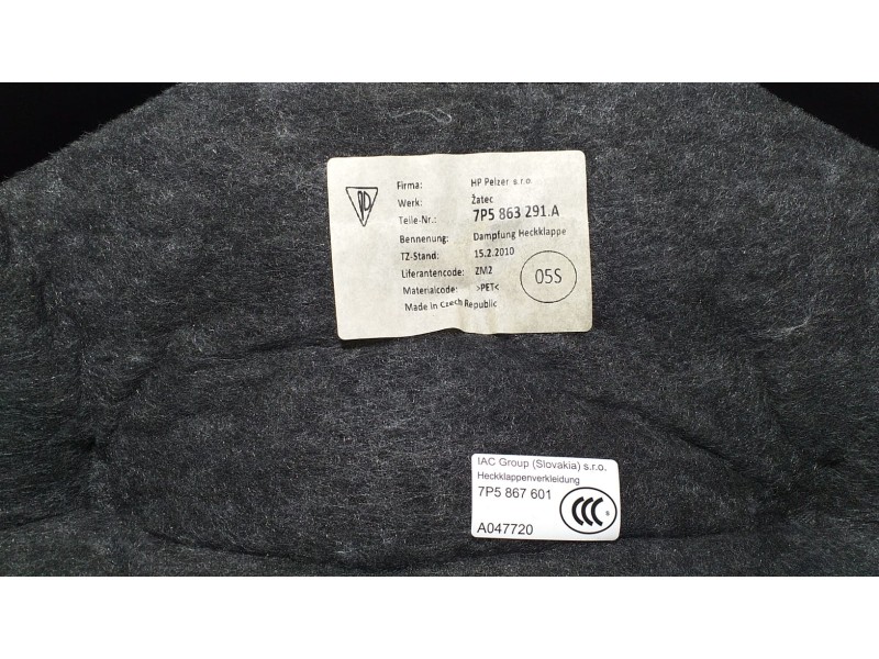 Recambio de guarnecido porton trasero para porsche cayenne (typ 92aa) gts referencia OEM IAM 7P5867601 66221 