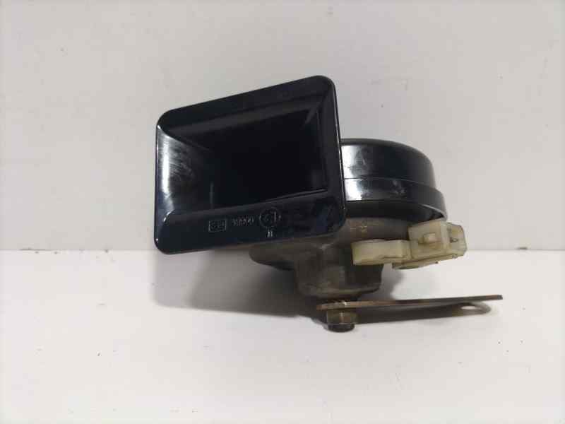 Recambio de claxon para peugeot 206 berlina xt referencia OEM IAM E200884 82117 