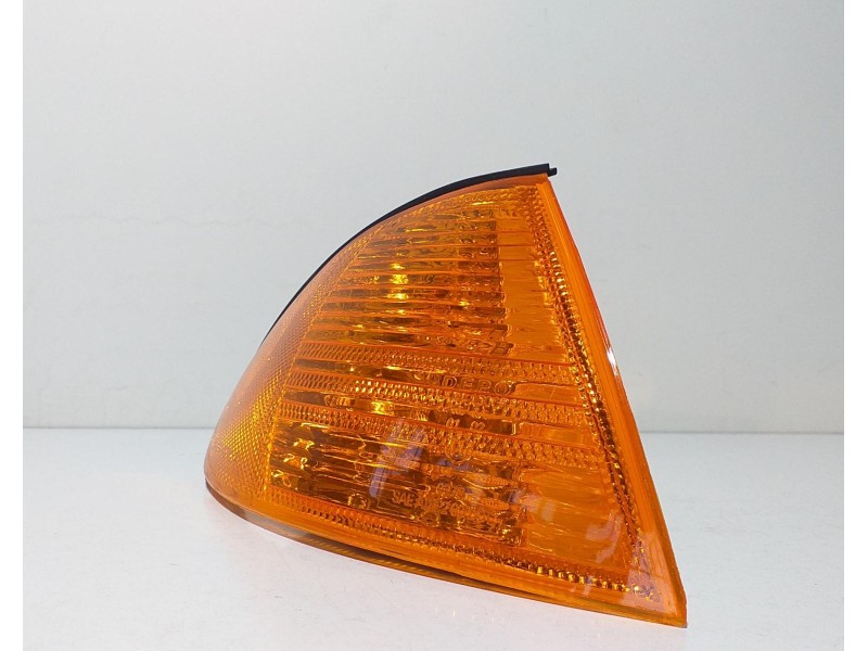 Recambio de piloto delantero derecho para bmw serie 3 berlina (e46) 318i referencia OEM IAM 103F05083200 68805 