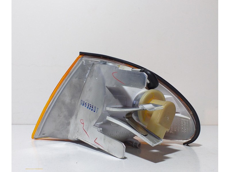 Recambio de piloto delantero derecho para bmw serie 3 berlina (e46) 318i referencia OEM IAM 103F05083200 68805 