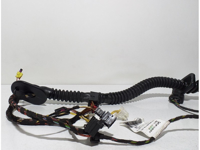 Recambio de puerta delantera izquierda para porsche cayenne (typ 92aa) gts referencia OEM IAM 7P5971161A 66233 