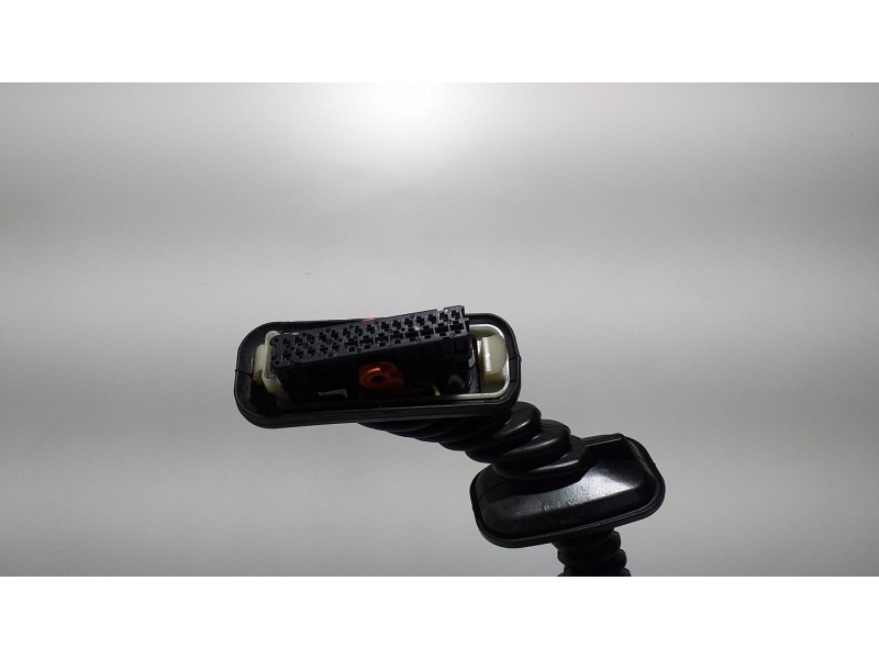 Recambio de puerta delantera izquierda para porsche cayenne (typ 92aa) gts referencia OEM IAM 7P5971161A 66233 