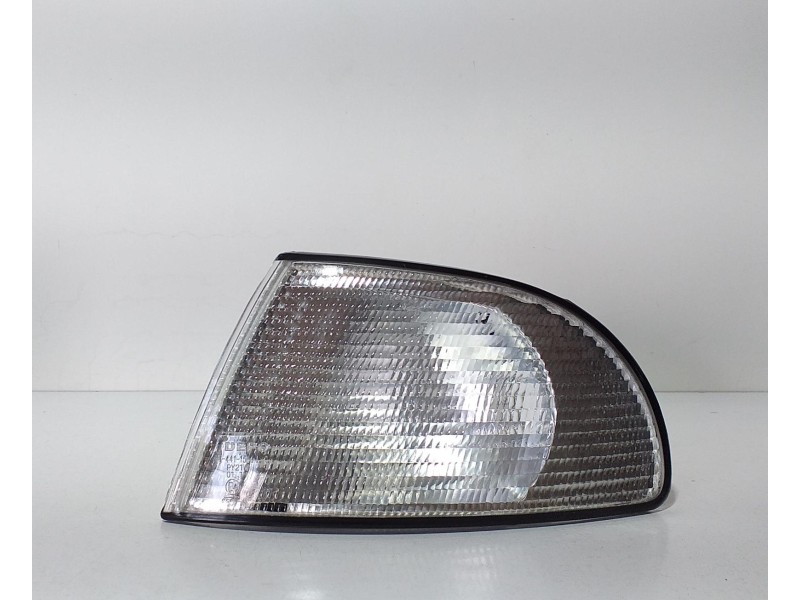 Recambio de piloto delantero izquierdo para audi a4 avant (b5) 1.9 tdi referencia OEM IAM AFN 68822  Recambio de piloto delantero izquierdo para audi a4 avant (b5) 1.9 tdi referencia OEM IAM AFN 68822