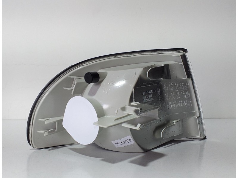 Recambio de piloto delantero izquierdo para audi a4 avant (b5) 1.9 tdi referencia OEM IAM AFN 68822  Recambio de piloto delantero izquierdo para audi a4 avant (b5) 1.9 tdi referencia OEM IAM AFN 68822
