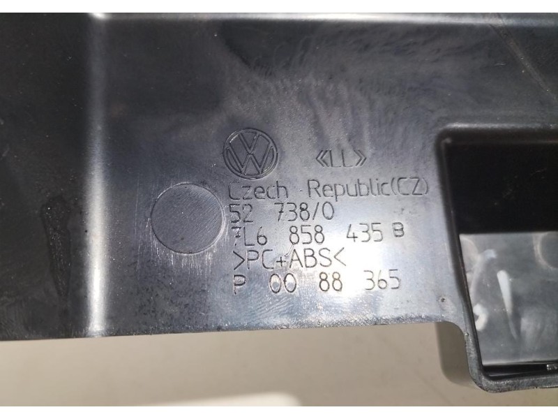 Recambio de molduras delanteras para volkswagen touareg (7l6) tdi v6 +motion referencia OEM IAM 7L6858435B 77899 