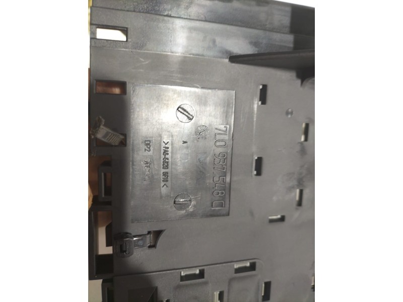 Recambio de caja reles / fusibles para volkswagen touareg (7l6) tdi v6 +motion referencia OEM IAM 7L0937548C 77952 