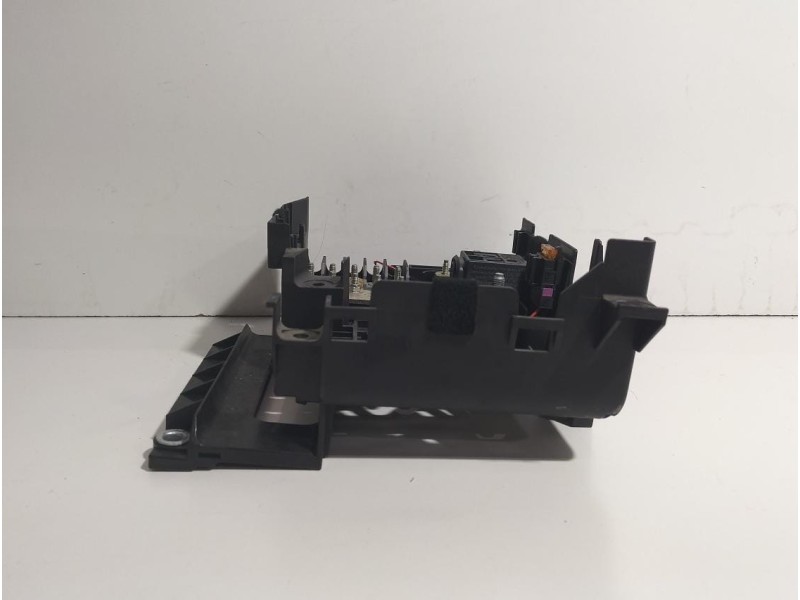 Recambio de caja reles / fusibles para volkswagen touareg (7l6) tdi v6 +motion referencia OEM IAM 7L0937548C 77952 