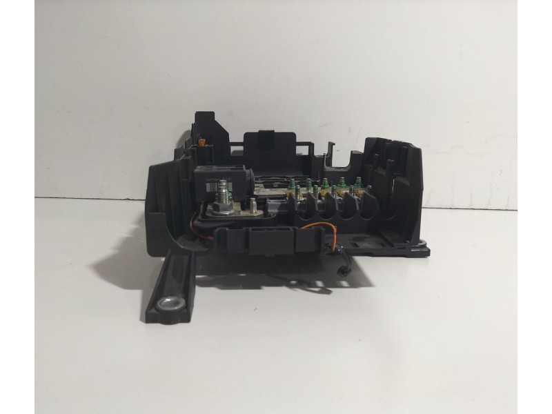 Recambio de caja reles / fusibles para volkswagen touareg (7l6) tdi v6 +motion referencia OEM IAM 7L0937548C 77952 