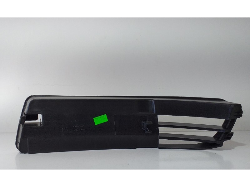 Recambio de rejilla paragolpes delantero para audi a4 avant (b5) 1.9 tdi referencia OEM IAM 107020302 68831 