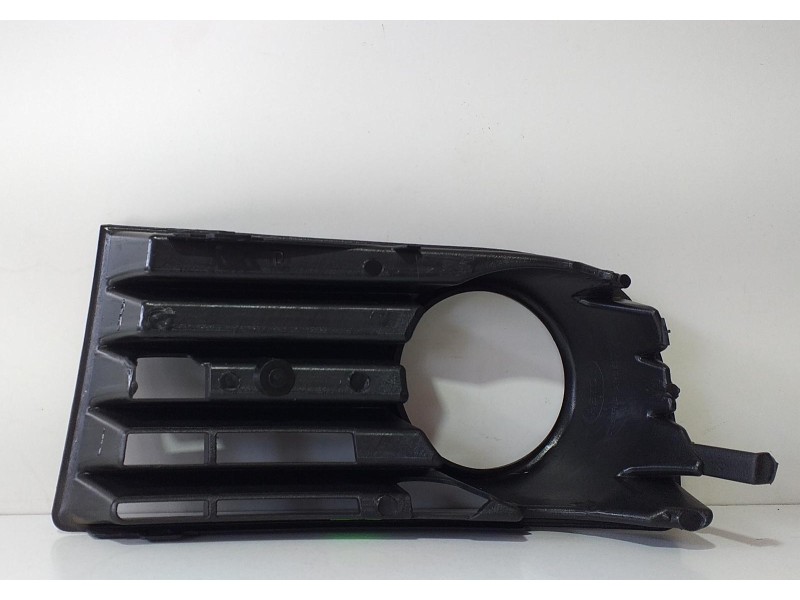 Recambio de rejilla paragolpes delantero para volkswagen golf v berlina (1k1) conceptline (e) referencia OEM IAM 107233203 68832 Recambio de rejilla paragolpes delantero para volkswagen golf v berlina (1k1) conceptline (e) referencia OEM IAM 107233203 68832