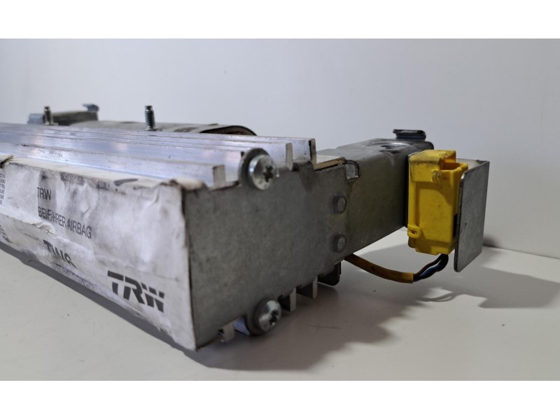 Recambio de airbag delantero derecho para volkswagen t5 bus california techo elevable referencia OEM IAM 7H1880200A 75802 R