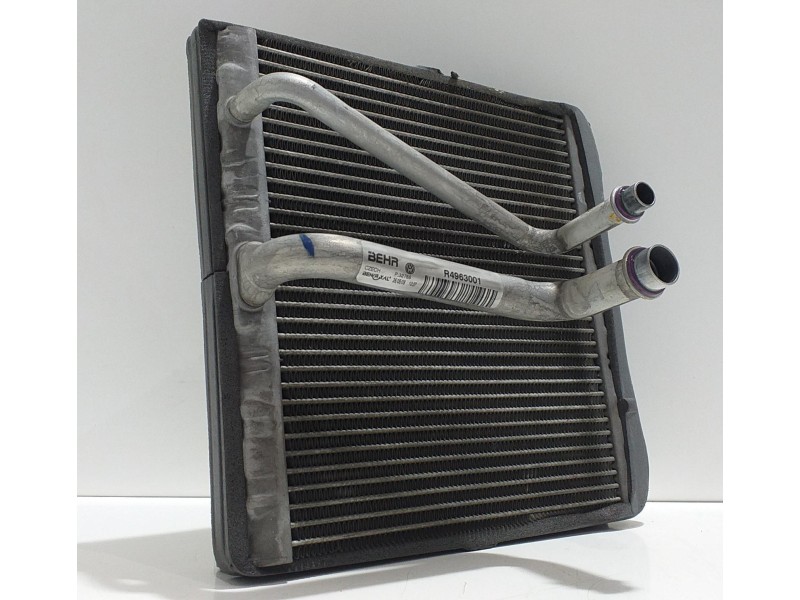 Recambio de radiador calefaccion / aire acondicionado para seat ibiza (6j5) reference referencia OEM IAM R4963001 54601 