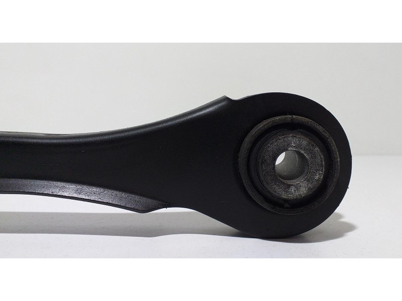 Recambio de brazo suspension superior trasero izquierdo para bmw serie 4 gran coupe (f36) 420d referencia OEM IAM 6792519 58567 