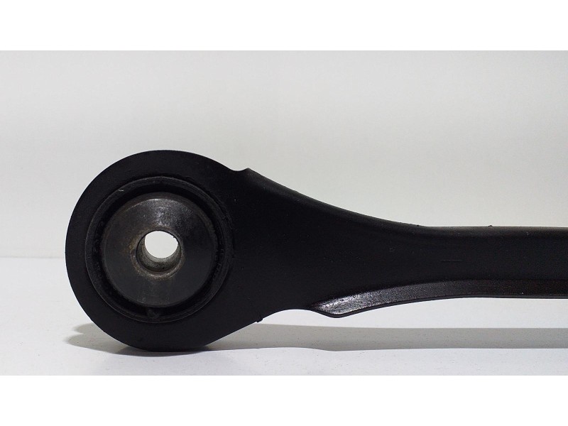 Recambio de brazo suspension superior trasero izquierdo para bmw serie 4 gran coupe (f36) 420d referencia OEM IAM 6792519 58567 