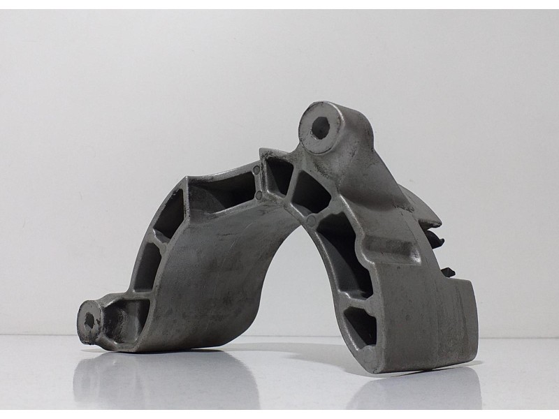 Recambio de soporte alternador para porsche cayenne (typ 92aa) gts referencia OEM IAM 9481152047R 66272 