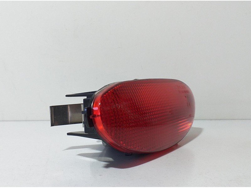 Recambio de faro antiniebla trasero derecho para peugeot 206 berlina 2.0 hdi cat referencia OEM IAM 103F17210380 68846  Recambio de faro antiniebla trasero derecho para peugeot 206 berlina 2.0 hdi cat referencia OEM IAM 103F17210380 68846