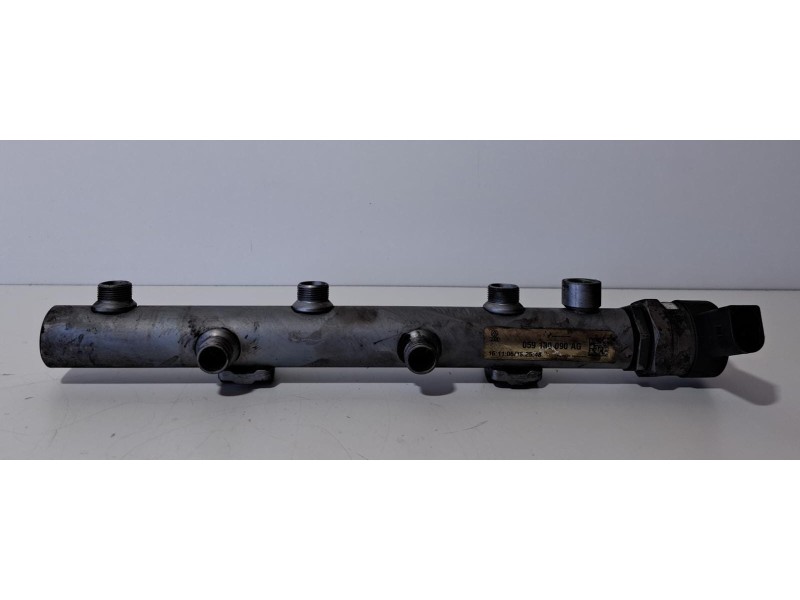 Recambio de rampa inyectora para audi q7 (4l) 3.0 v6 24v tdi referencia OEM IAM 059130090AG 75814 R
