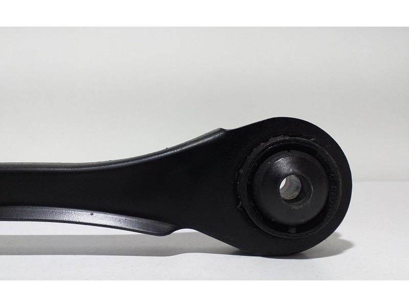 Recambio de brazo suspension superior trasero izquierdo para bmw serie 4 gran coupe (f36) 420d referencia OEM IAM 6792517 58570 