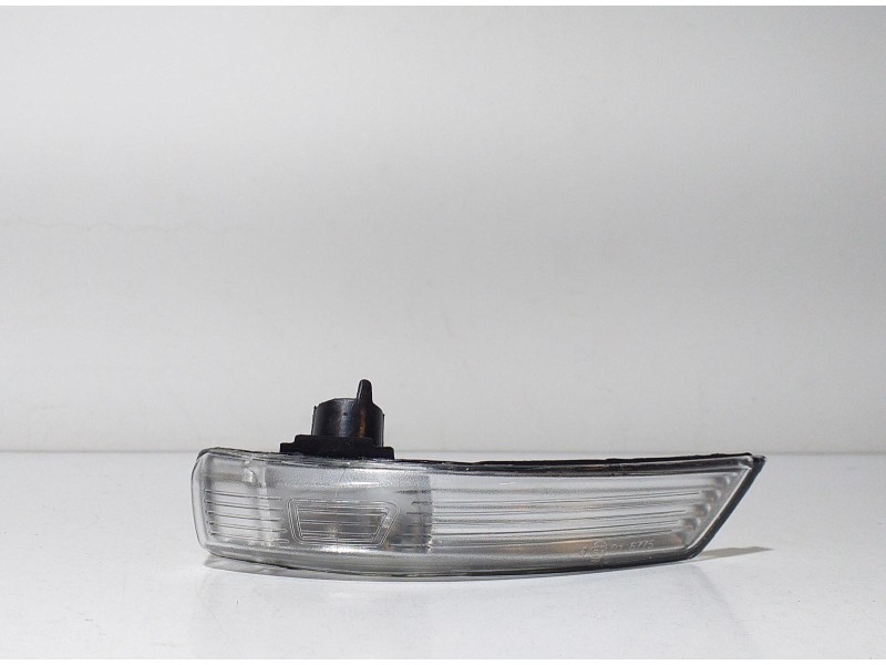 Recambio de piloto intermitente de retrovisor derecho para ford focus lim. (cb8) 1.6 tdci cat referencia OEM IAM 530282109 68858