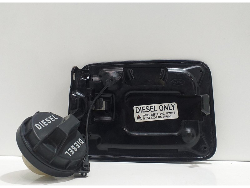 Recambio de tapa exterior combustible para kia sorento 2.5 crdi active referencia OEM IAM 695113E000 54651 