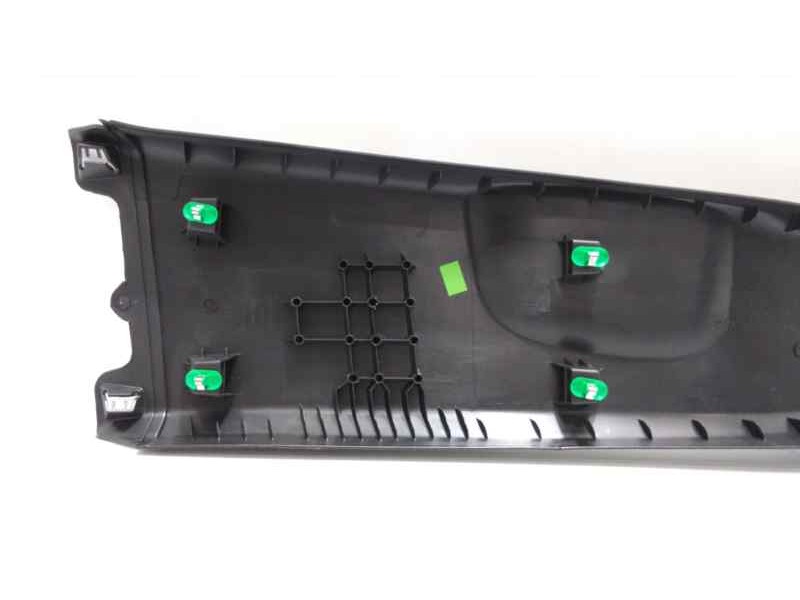 Recambio de moldura para opel crossland x design line referencia OEM IAM 455567867 46777 