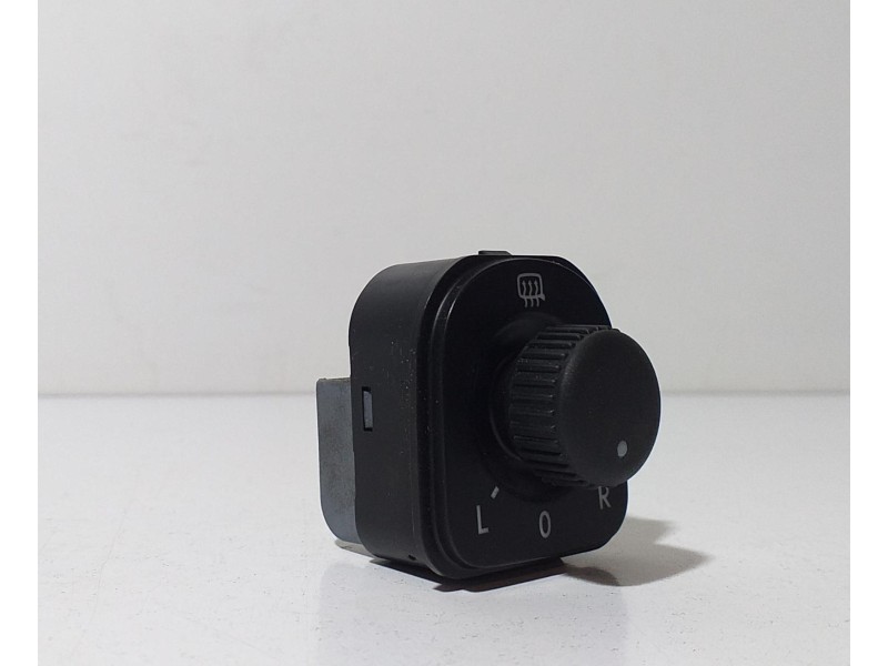 Recambio de mando retrovisor para volkswagen golf v berlina (1k1) conceptline (e) referencia OEM IAM 1K0959565F 68879 