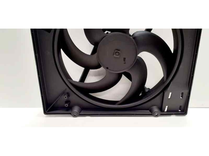Recambio de electroventilador para renault megane i berlina hatchback (ba0) 1.9 diesel referencia OEM IAM 7700839275E 42333 