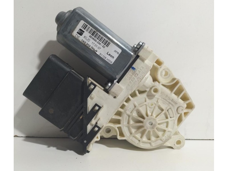 Recambio de motor elevalunas trasero derecho para seat leon (1p1) fr referencia OEM IAM 1K0959704N 78097 R
