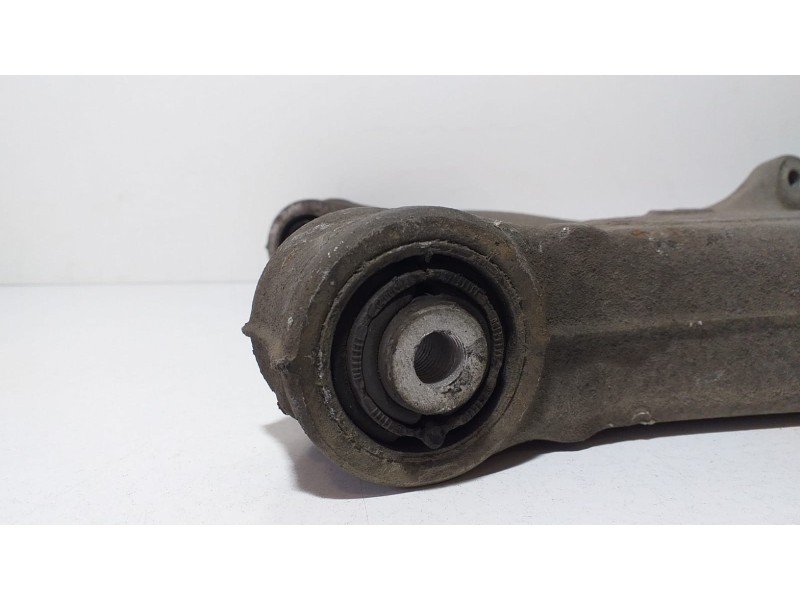 Recambio de brazo suspension inferior trasero derecho para audi q5 (8r) 3.0 tdi referencia OEM IAM 8R0505312B 68885 