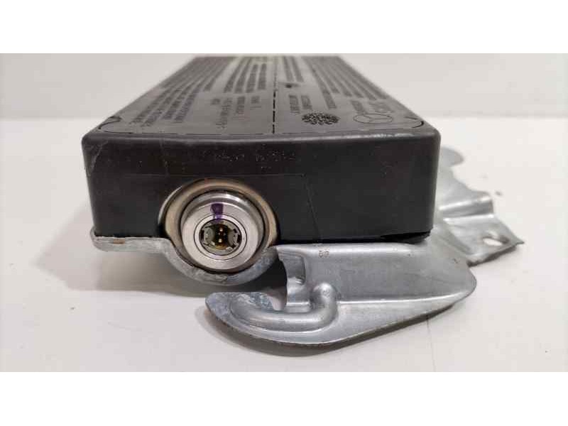 Recambio de airbag lateral izquierdo para mercedes-benz clase s (w220) berlina 500 (220.075) referencia OEM IAM A2208600305 8350