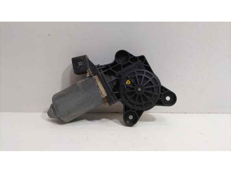 Recambio de motor elevalunas trasero izquierdo para mercedes-benz clase s (w220) berlina 500 (220.075) referencia OEM IAM A22082