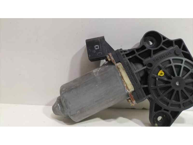 Recambio de motor elevalunas trasero izquierdo para mercedes-benz clase s (w220) berlina 500 (220.075) referencia OEM IAM A22082