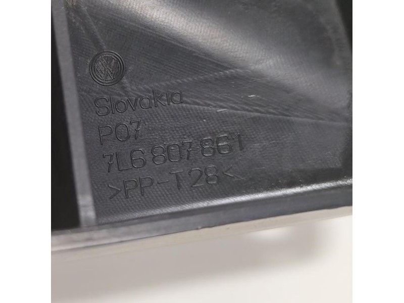 Recambio de molduras traseras para volkswagen touareg (7l6) tdi v6 +motion referencia OEM IAM 7L6807861 78110 