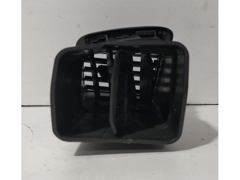 Recambio de rejilla aireadora para opel insignia berlina cosmo referencia OEM IAM 13273489 78208 