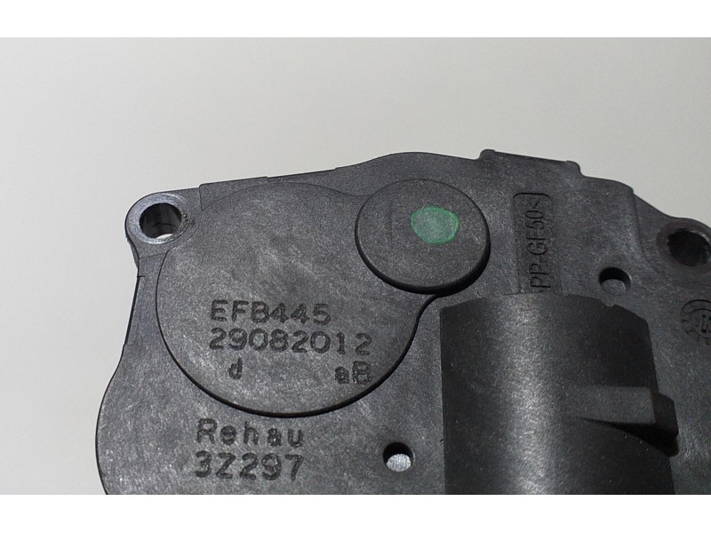 Recambio de motor apertura trampillas climatizador para porsche cayenne (typ 92aa) gts referencia OEM IAM EFB445 66328 