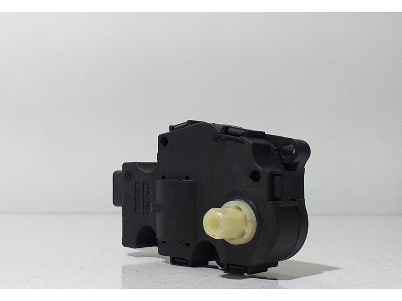 Recambio de motor apertura trampillas climatizador para porsche cayenne (typ 92aa) gts referencia OEM IAM EFB445 66328 