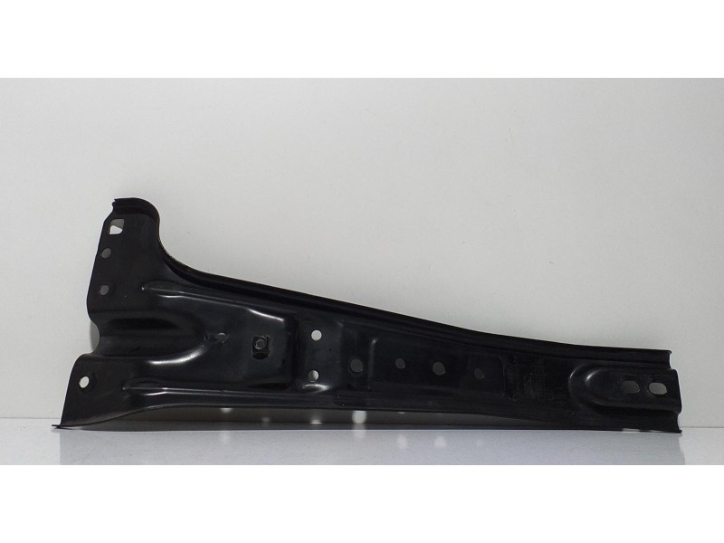 Recambio de refuerzo paragolpes delantero para porsche cayenne (typ 92aa) gts referencia OEM IAM A0110000301 66336 